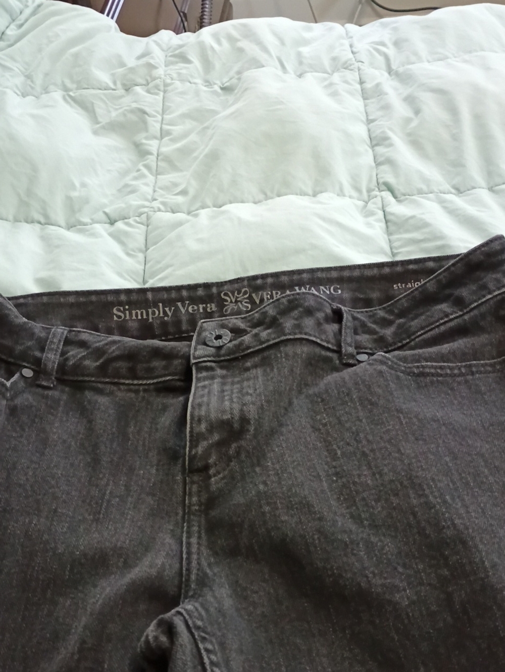 Simply Vera Vera Wang Women's Straight Jeans in Dark Black
